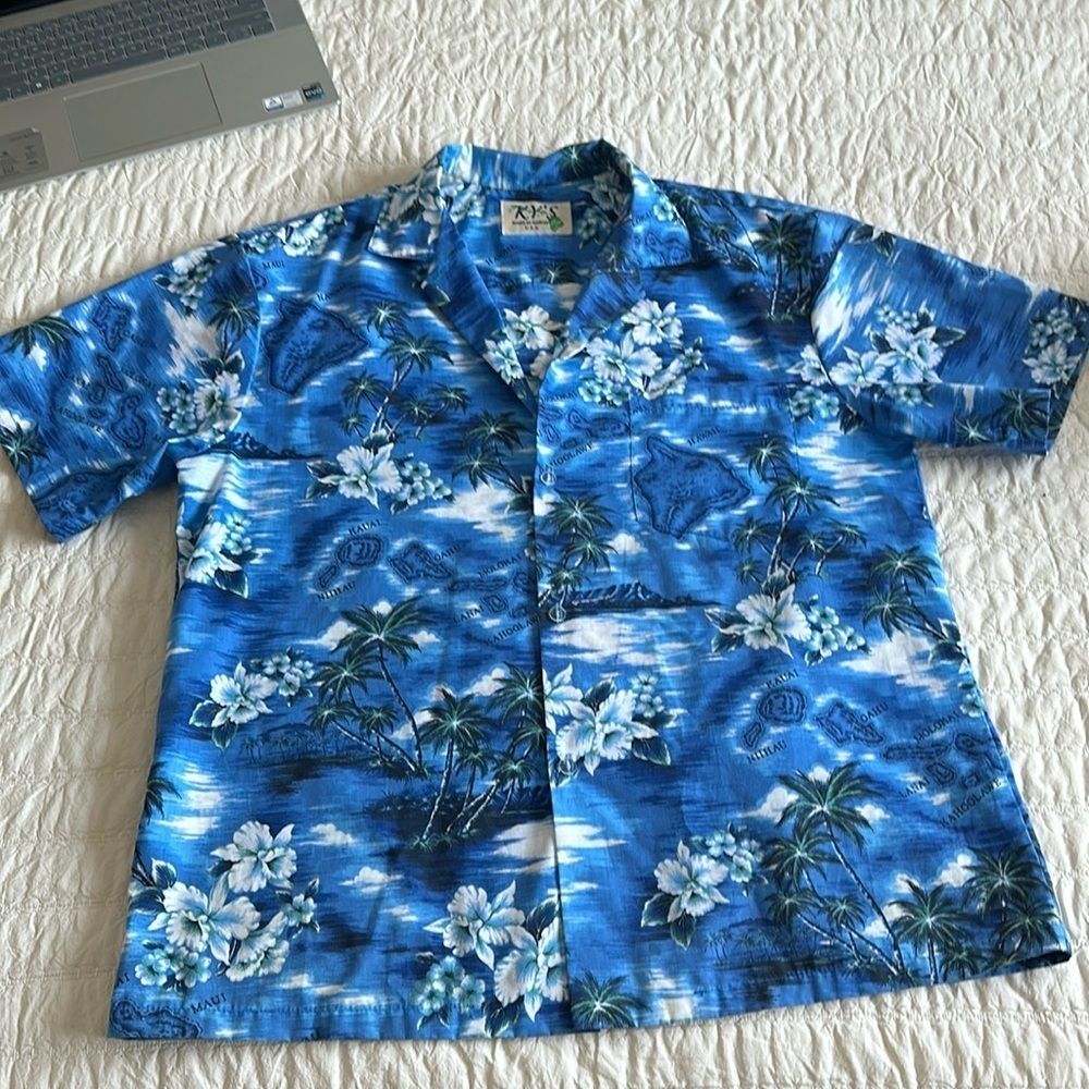 Vintage 1970s KYS blue Hawaiian flower,short sleeve tropical men’s Resortwear